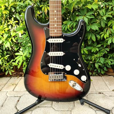 Fender American Series 3-Tone Sunburst FSR Stratocaster Strat Stevie Ray Vaughan 2003 image 3