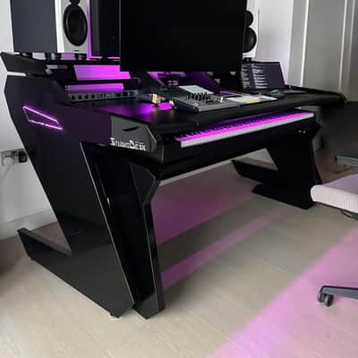 studio desk Dominator Series Workstation 2020's - Black High Gloss image 16