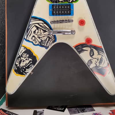 Hangar 18 Guitars Custom Monster V image 2