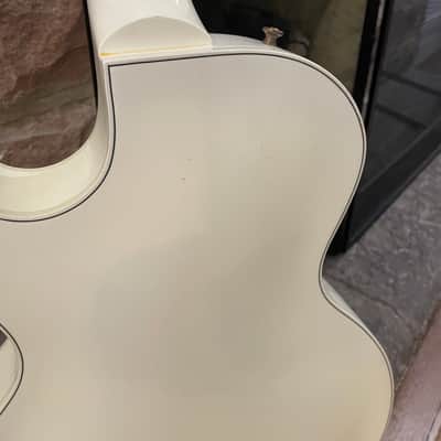 Gibson Les Paul Supreme 2003 - 2013 - Alpine White image 8