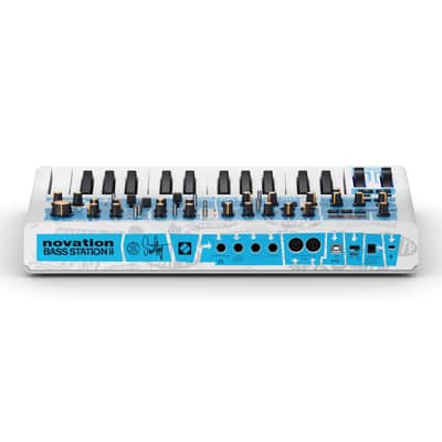 Novation Bass Station II Swifty Edition - Synthesizer image 4