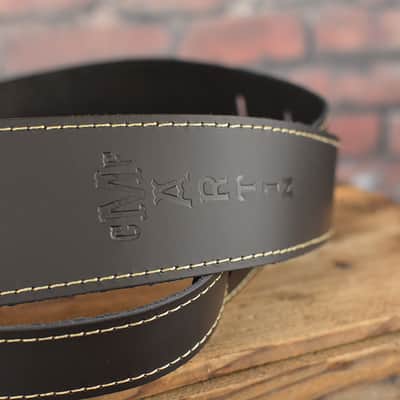 18A0045 Martin Slim Leather Premium Guitar Strap w Fast n FREE Shipping Included image 2