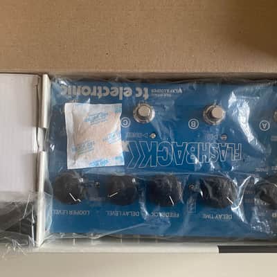 TC Electronic Flashback X4 Delay & Looper 2011 - 2019 - Blue image 6