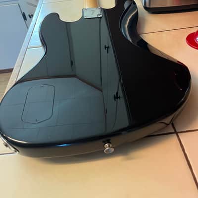 Fender Deluxe Loaded Active Jazz Bass 4 string 1998 - 2015 image 8