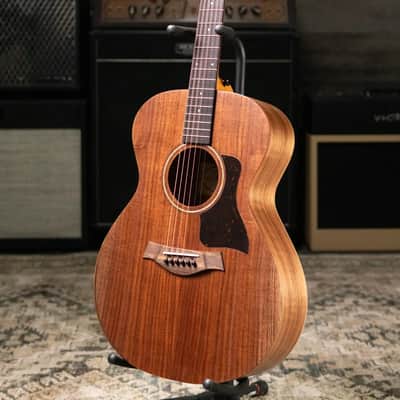 Taylor Academy 22e Grand Concert Acoustic/Electric Guitar with Gig Bag image 15