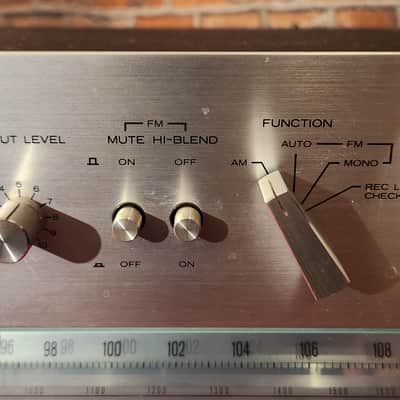 Hitachi FT-440 AM-FM Stereo Tuner image 4