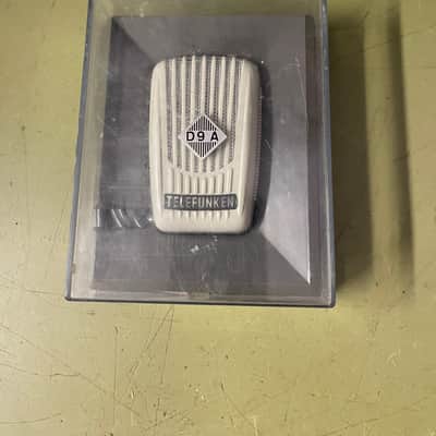 Telefunken D9A 1965 microphone mic image 3
