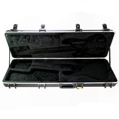 Fender ABS Molded Bass Guitar Case – Pro-Level Protection, Road-Tested Tough image 2