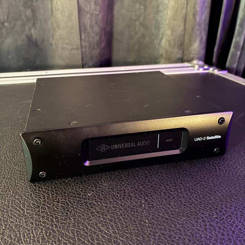 Universal Audio UAD-2 Satellite OCTO Core Thunderbolt DSP Accelerator 2019 - 2020 - Black image 1