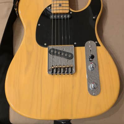 G&L Tribute Series ASAT Classic with Maple Fretboard 2010 - Present Butterscotch Blonde image 2