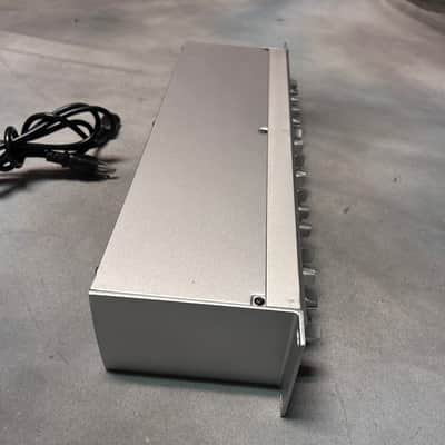 Alesis CLX-440 Dual Channel Compressor/Expander/Limiter image 5