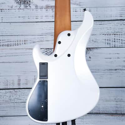 Ibanez Mode MDM1006 6-String Bass w/Bag | Pearl White image 2