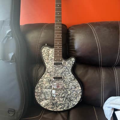 Godin Radiator image 2
