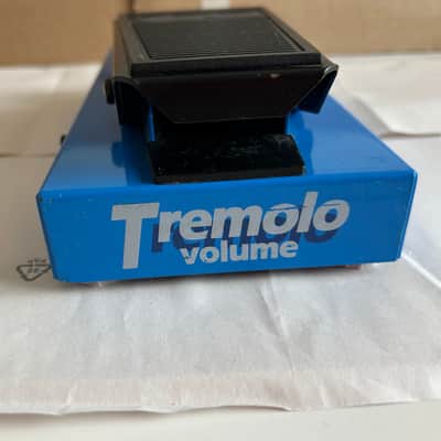 George Dennis Tremolo Volume pedal Optical Control 90s - Blue Czech made in Excellent Condition image 5