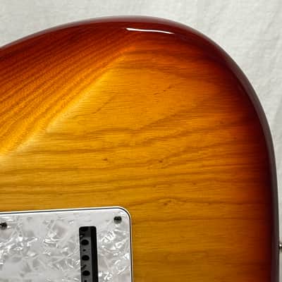 Fender American Standard Stratocaster Guitar with Case 2010 - Sienna Sunburst / Maple neck image 12