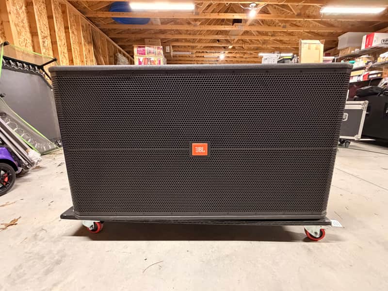 JBL SRX728s Mid 2010s - Black image 1