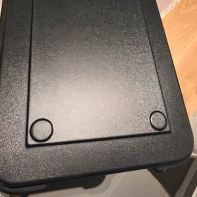 ERNIE BALL MUSIC MAN HARD CASE MM5983 - black image 7