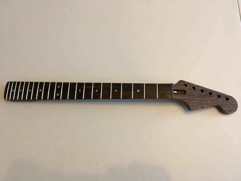 Warmoth / Fender Stratocaster Tiltback Neck Wenge / Figured