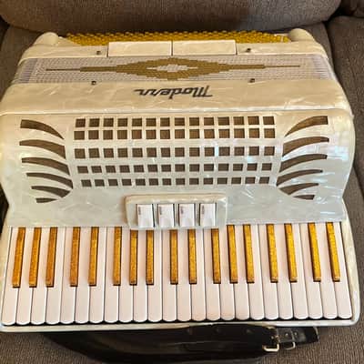 Modern Musette Accordion * Excellent image 7