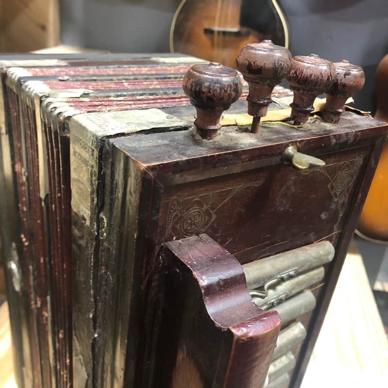 Sovereign Accordion 1800’s - 1910’s image 1