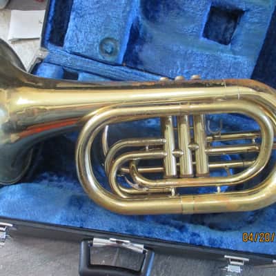 Bach 1106 brand Marching Baritone Horn with case and mouthpiece, Made in USA image 4