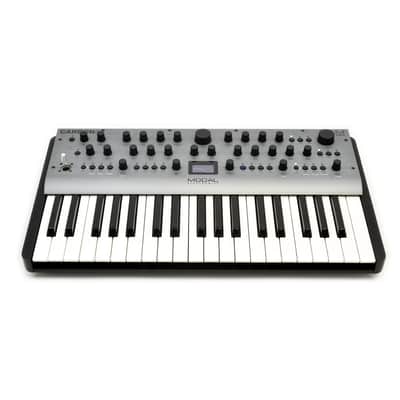 MODAL - SINTETIZADOR CARBON8 (37 KEYS) image 1