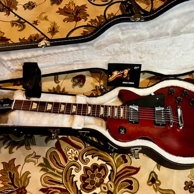 Gibson Les Paul Studio 2008 - Worn Cherry image 1