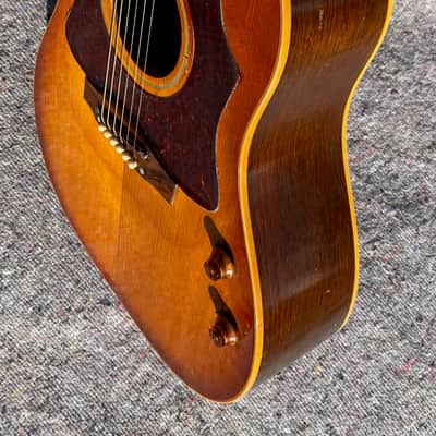 Gibson J-160E 1968 - Sunburst image 5