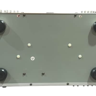 GLI Pro GQ-3000 Stereo 10-Band Graphic Equalizer Rackmount EQ 1990-2000s image 9