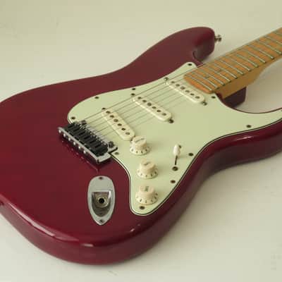 1998 Fender American Deluxe Stratocaster in Cranberry Transparent image 10