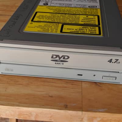 Panasonic LF-D311SC & Toshiba SD-W2002 Cartridge DVD-RAM Drives image 9