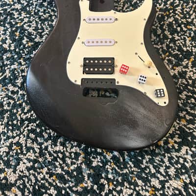 Peavey Raptor (mostly) loaded body image 1