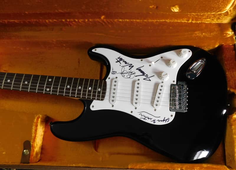 Fender Squier Affinity Series Stratocaster -- Signed by Winter Brothers and Rick Derringer ! image 1