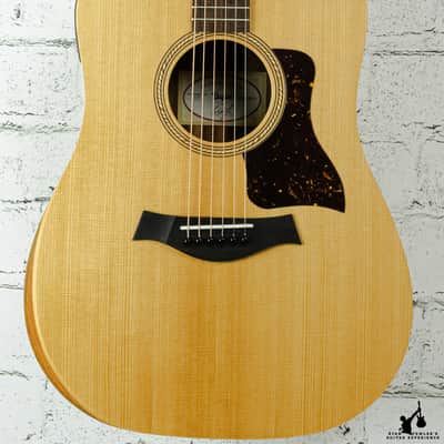 Taylor Academy 10e LTD Hawaiian Koa w/ bag (5077) image 1