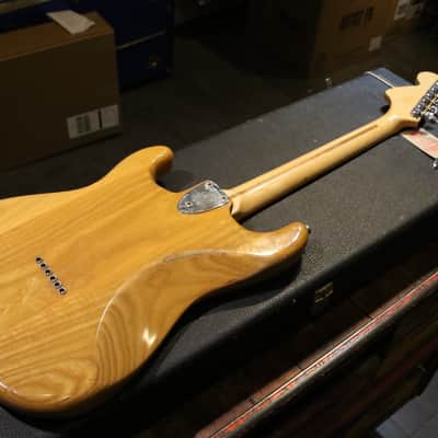 Fender Stratocaster Hardtail with 3-Bolt Neck, Maple Fretboard 1973 - 1977 - Natural image 9