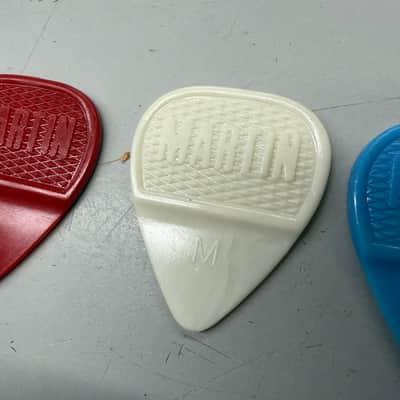 Martin 3 Guitar Picks 70s L M H image 2
