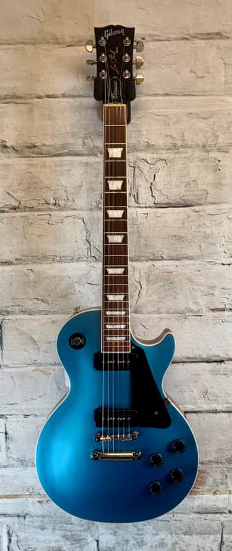 Gibson Les Paul Classic -- Pelham Blue