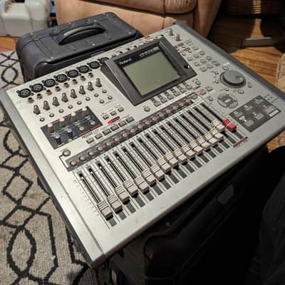 Roland VS-2000CD Digital Studio Workstation with VGA card image 3