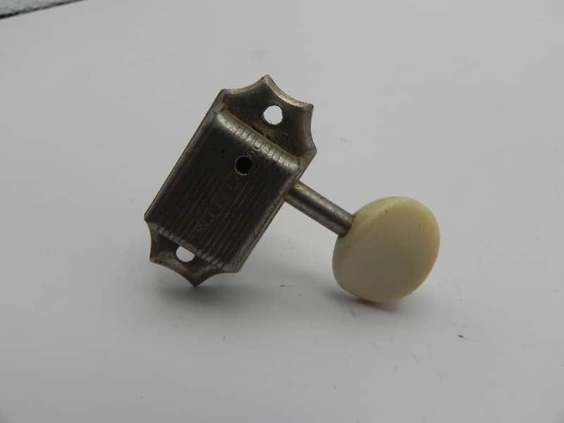 Kluson Deluxe Single Line / Patent No. / D-Number 1958-1960 oval button image 1