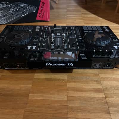 Pioneer XDJ-RX2 Professional Digital DJ System with Touchscreen 2020 - Black image 9