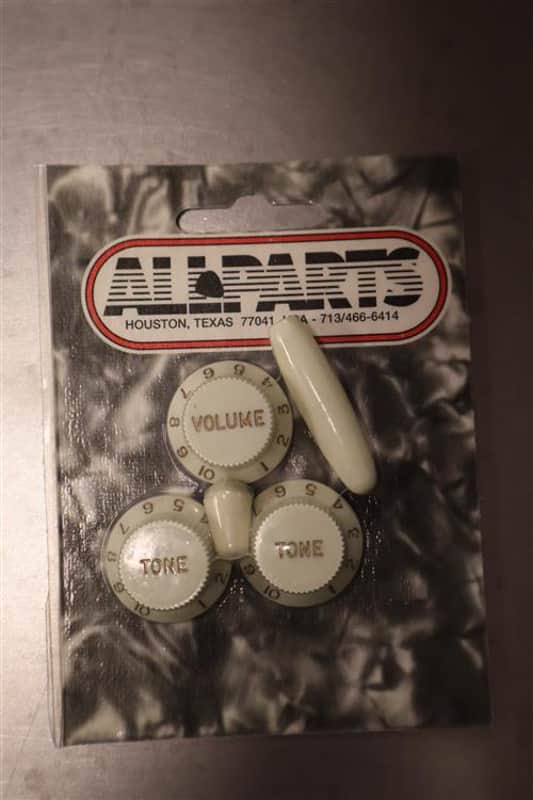 Allparts PK 0178-024 Complete Knob Set For Strat (5 pcs) Mint Green image 1