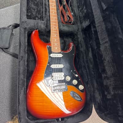 Fender Player Stratocaster HSS Plus Top with Pau Ferro Fretboard 2019 - Present - Tobacco Sunburst image 9