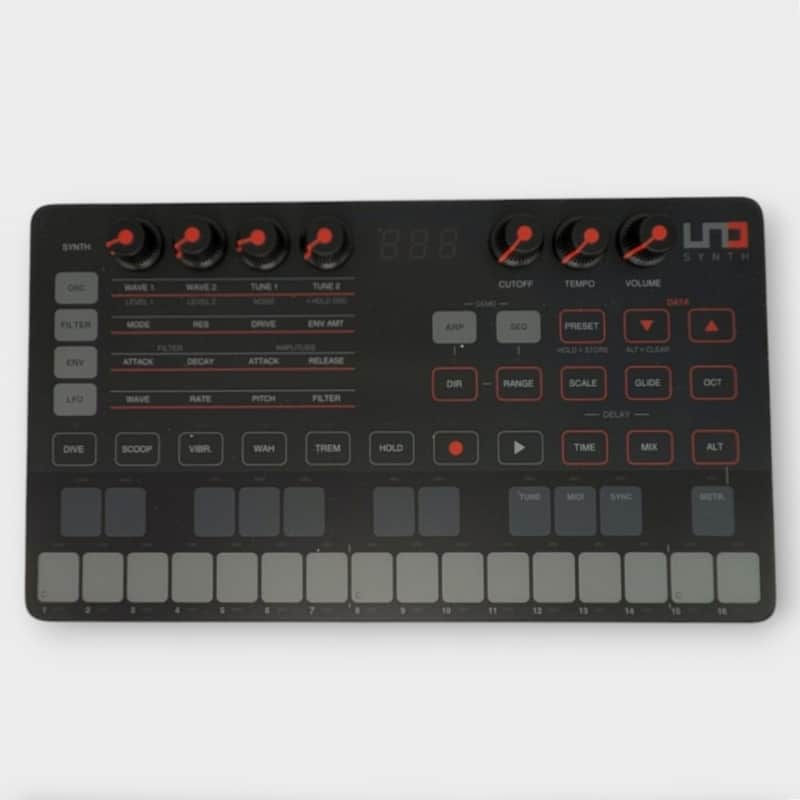 IK Multimedia UNO Analog Synth image 1