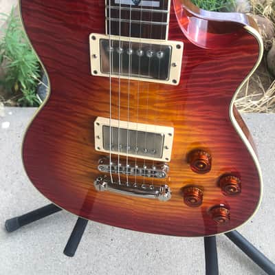 Larrivee RS-4 Electric Guitar 2009 ohsc master grade flamed maple top Cherry Sunburst image 2