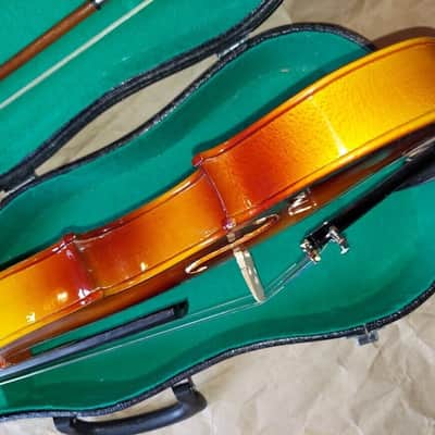 Bestler 4/4 Violin with Hard Case & Bow, very good condition image 8