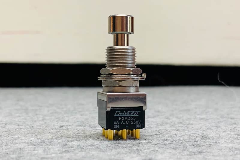 DeMont/Guyatone Premium 3PDT Soft Click Latched Footswitch image 1