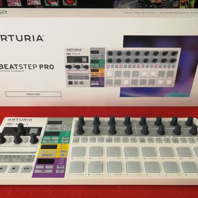 Arturia BeatStep Pro MIDI Controller 2017 - Present - White