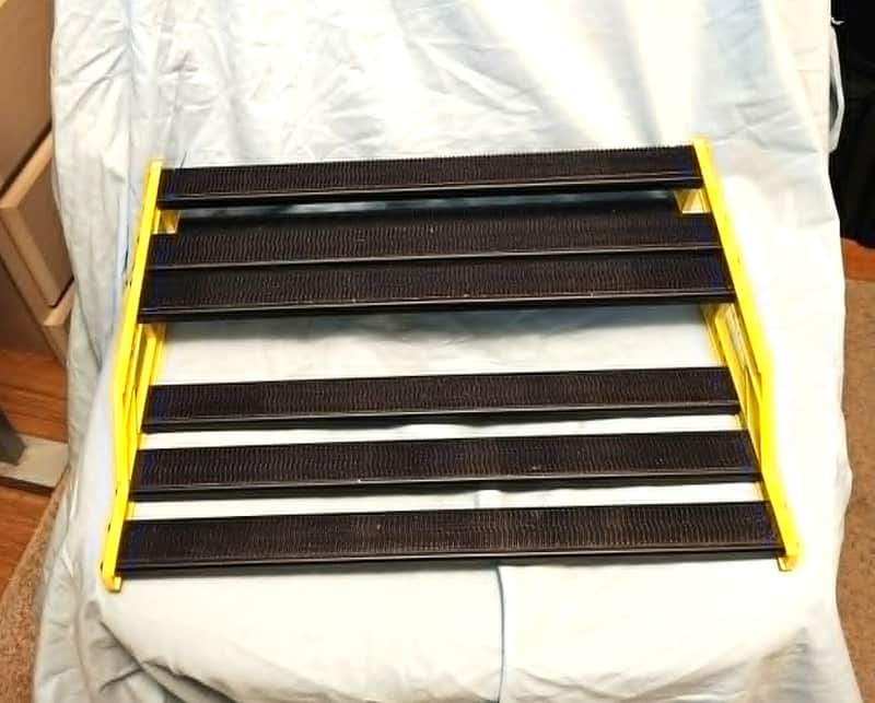 NuX Bumblebee Large Pedalboard w/ Bag 2020 - yellow image 1