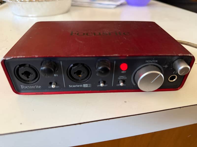 Focusrite Scarlett 2i2 USB 2.0 Audio Interface