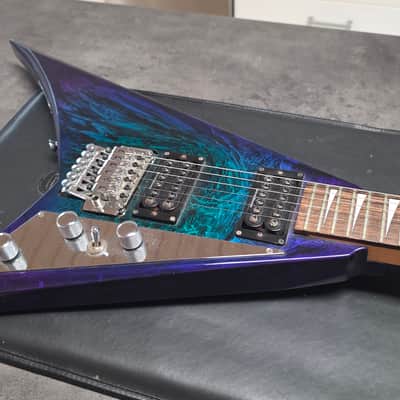 Jackson RR3 Randy Rhoads Pro EERIE DESS SWIRL MIJ Japan Offset Flying V with USA Custom Shop SKB Flight Case image 8
